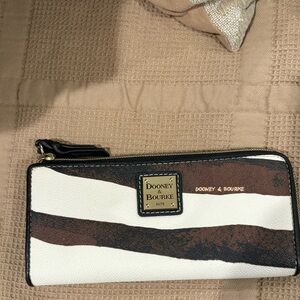 Dooney and Bourke wallet